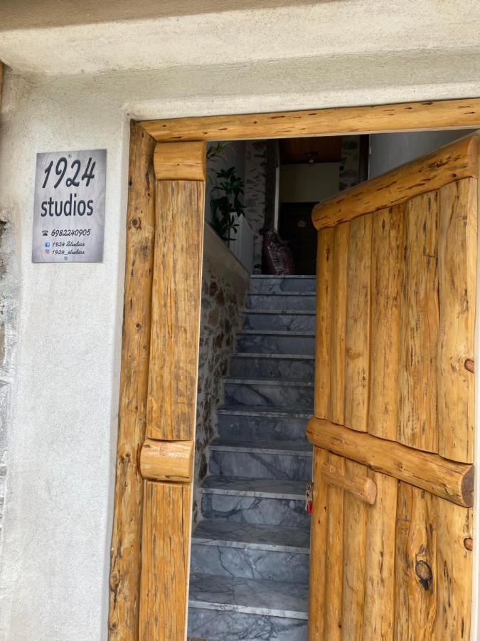 1924 Studios 1 Agios Petros  Екстер'єр фото